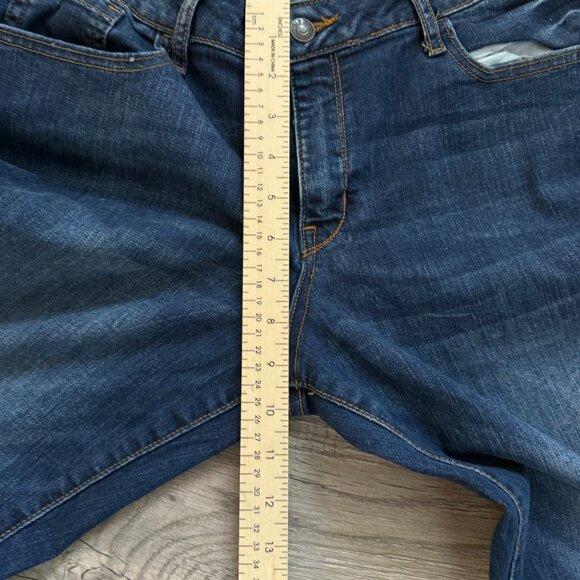 Old Navy Rockstar Mid Rise Ankle Jeans Size 12 Straight Leg Womens Dark Wash - Picture 10 of 13